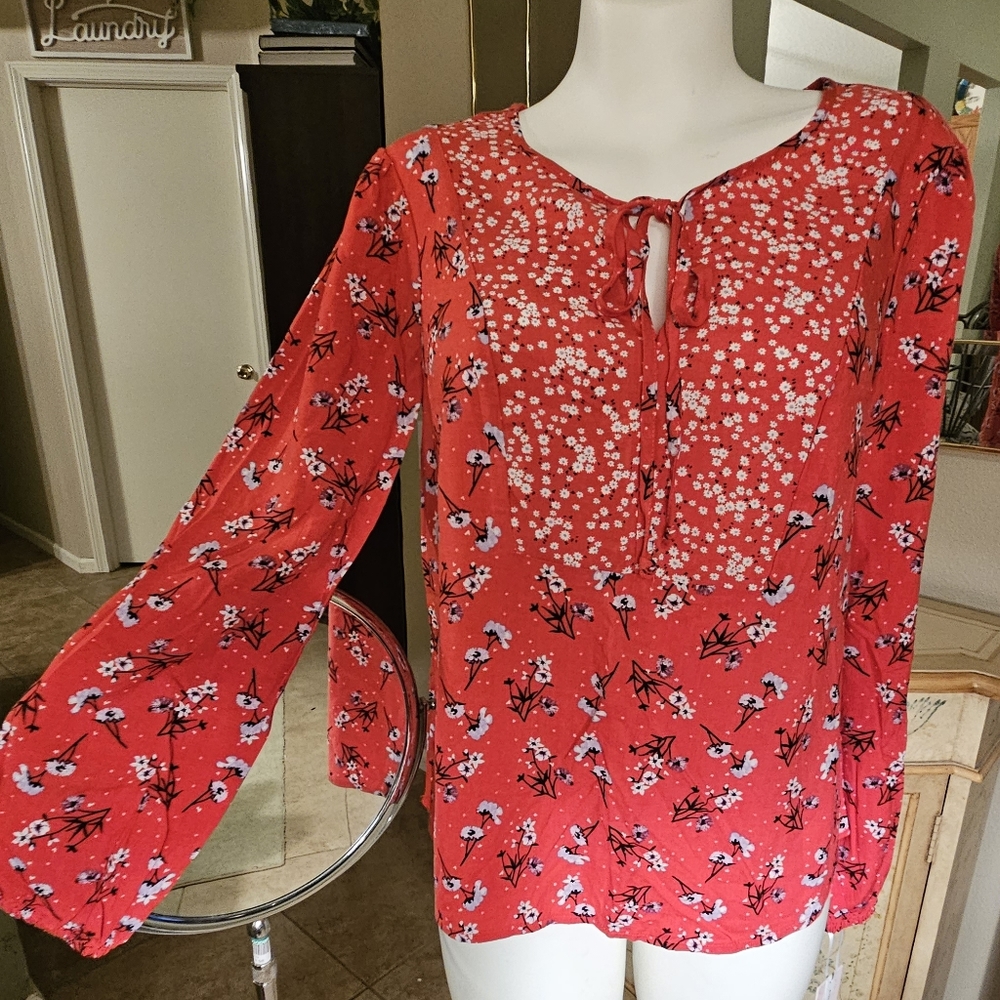 CANDIES Long sleeve Floral Top